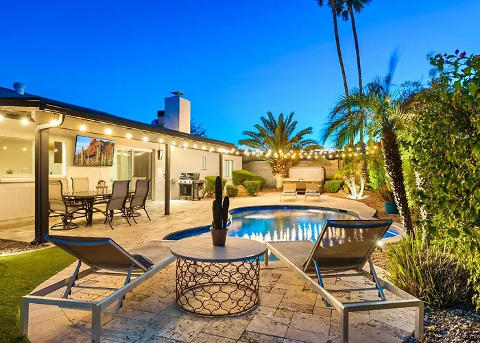 Ferienhaus Stylish W Hot Tub, Heated Pool & Game Phoenix