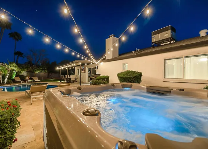 Stylish W Hot Tub, Heated Pool & Game Phoenix