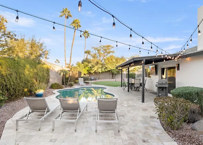 Stylish W Hot Tub, Heated Pool & Game